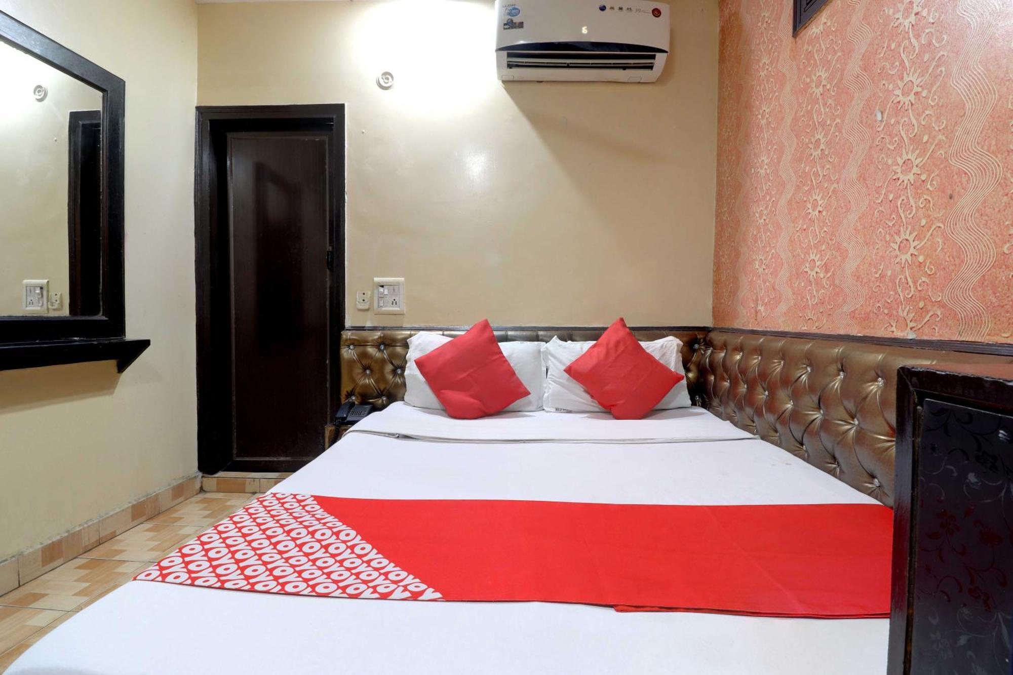Oyo Flagship 81569 The Red Rose Inn Nové Dillí Exteriér fotografie
